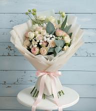 Букет цветов из:  Розы и Лизиантусы в Староюрьево