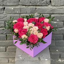 Цветочная композиция из Розы в коробке в Староюрьево