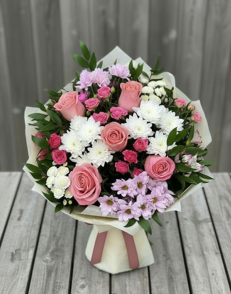 Букет цветов из: Альстромерии, Гвоздики, Розы и Хризантемы в Староюрьево