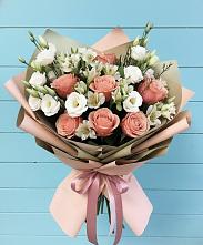 Букет цветов из:  Розы, Альстромерии и Лизиантусы в Староюрьево