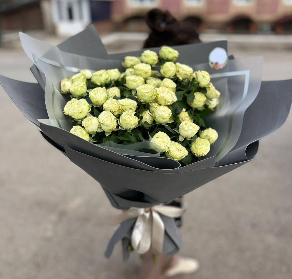 Белые кустовые розы Солинеро в Староюрьево Букет Белые кустовые розы Солинеро в Староюрьево