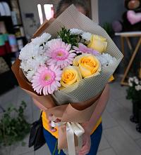 Букет цветов из:  Герберы, Розы и Хризантемы в Староюрьево