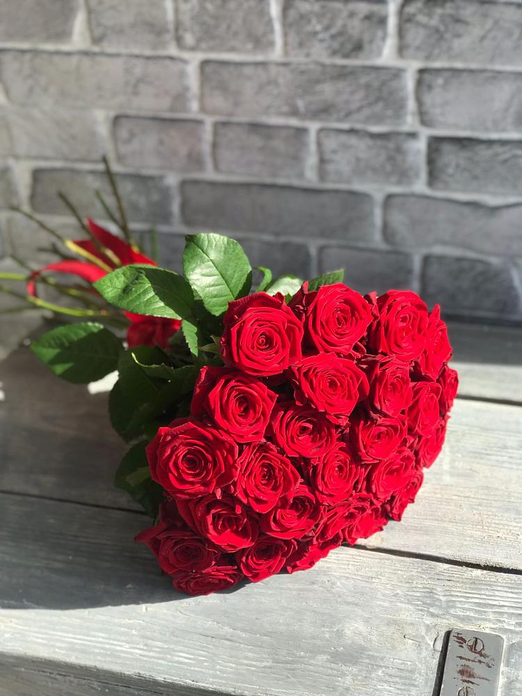 Букет Красные розы Фридом в Староюрьево
