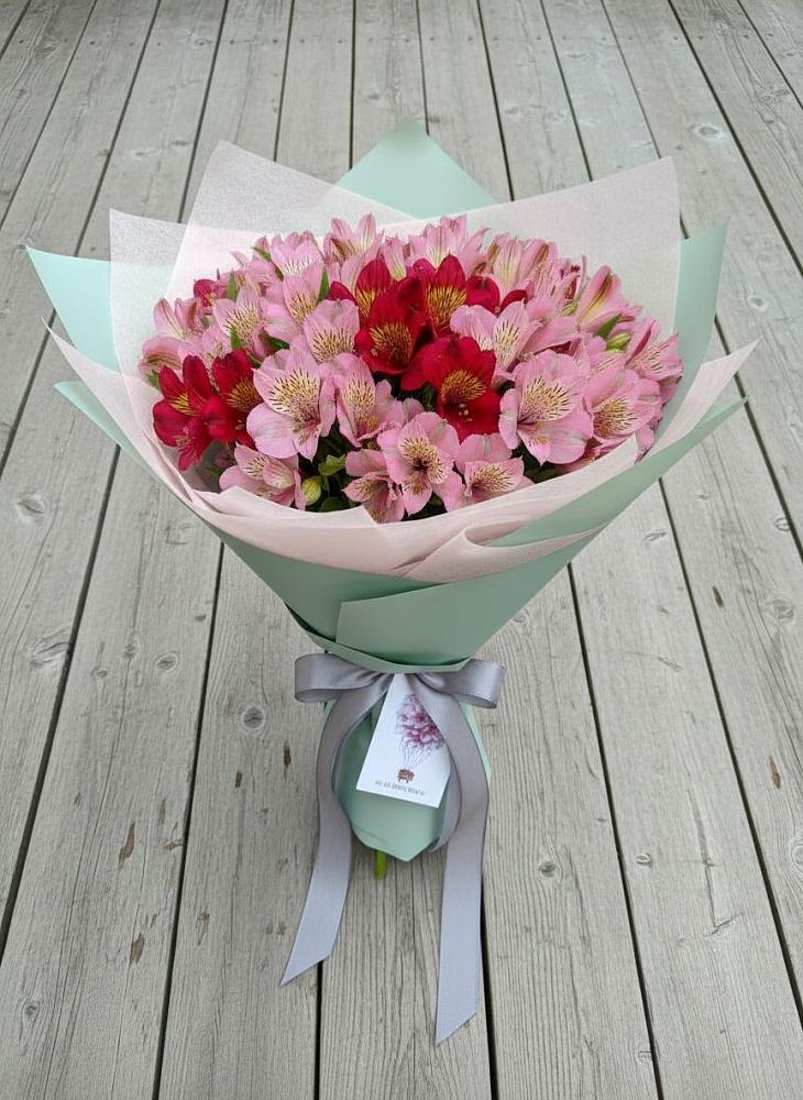 Букет цветов из: Альстромерии в Староюрьево