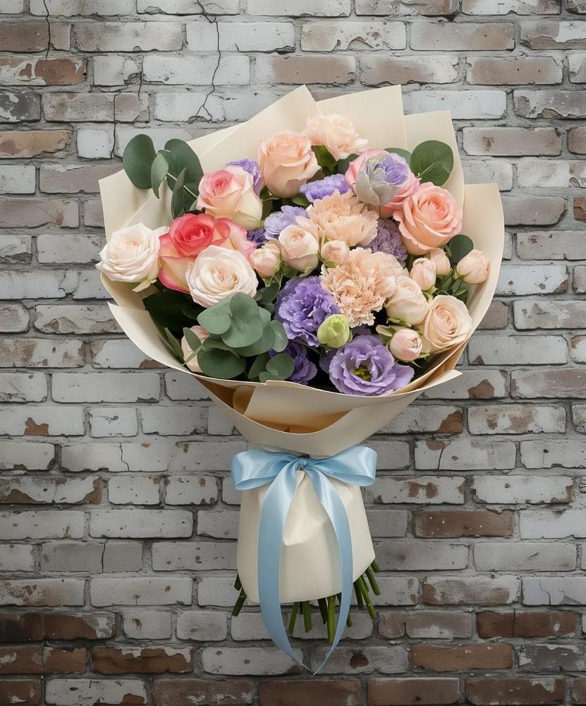 Букет цветов из: Розы, Лизиантусы и Гвоздики в Староюрьево