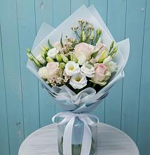 Букет цветов из:  Розы и Лизиантусы в Староюрьево