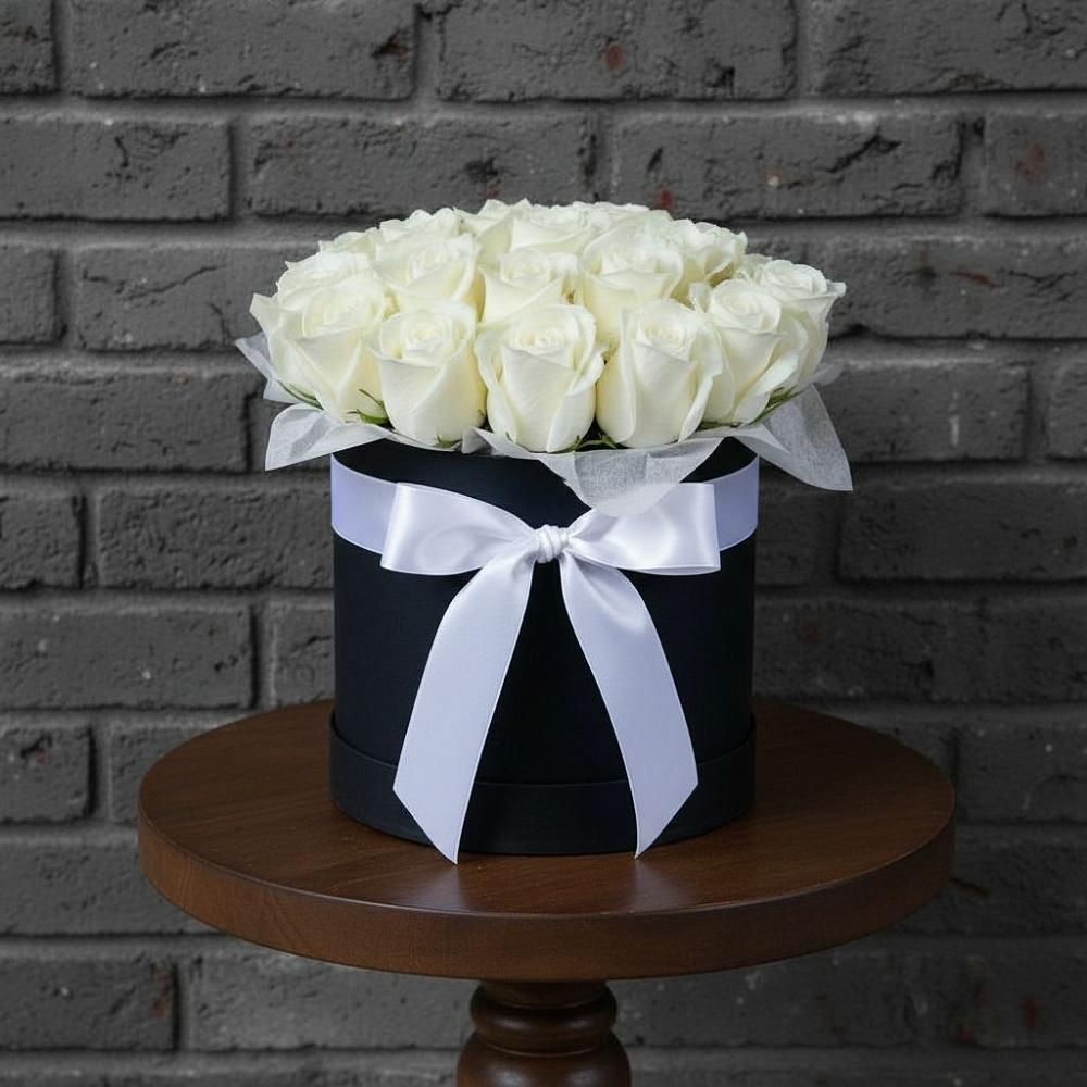 Цветочная композиция из Розы в шляпной коробке в Староюрьево