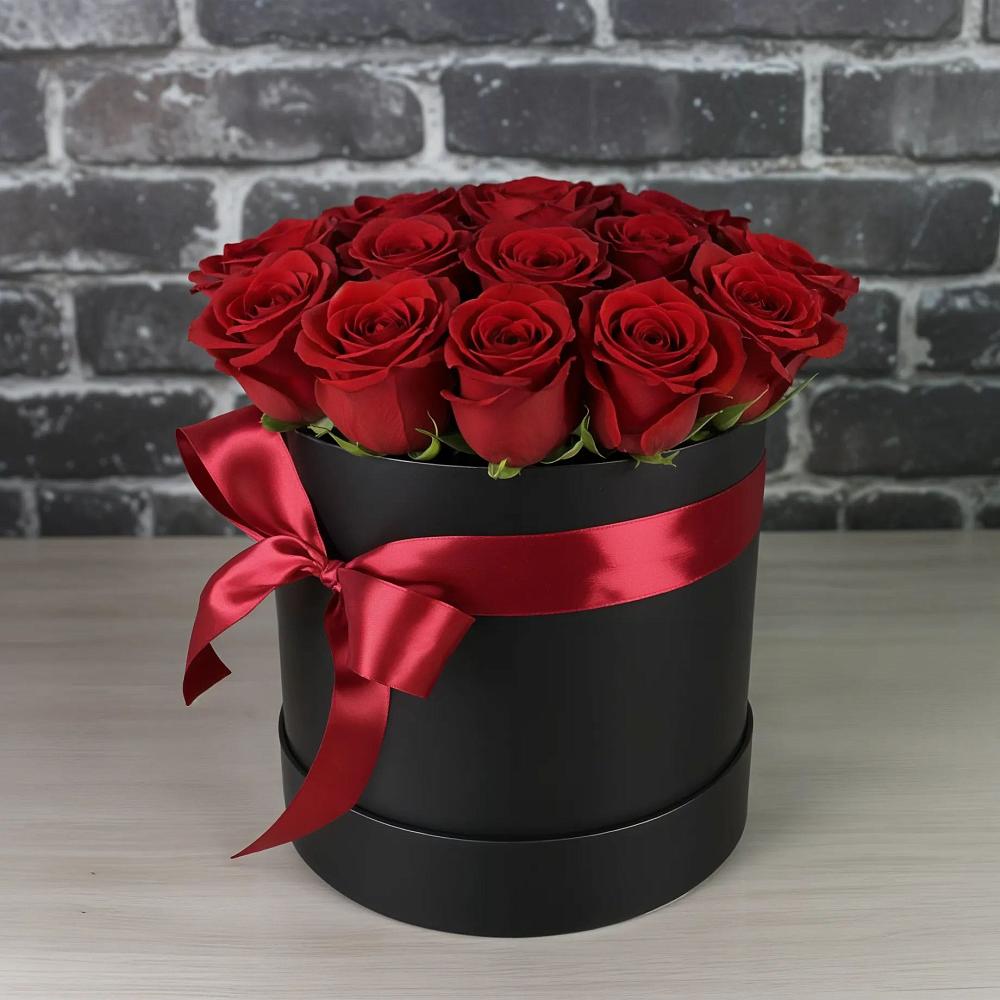 Цветочная композиция из Розы в шляпной коробке в Староюрьево