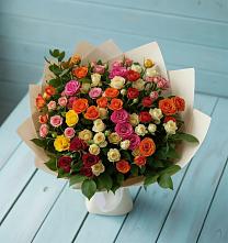 Букет Микс из разноцветных кустовых роз в Староюрьево