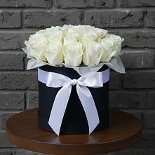 Цветочная композиция из Розы в шляпной коробке в Староюрьево